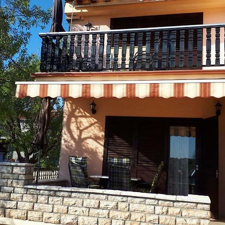 Apartments Santa Barbara Biograd Na Moru Dış mekan fotoğraf
