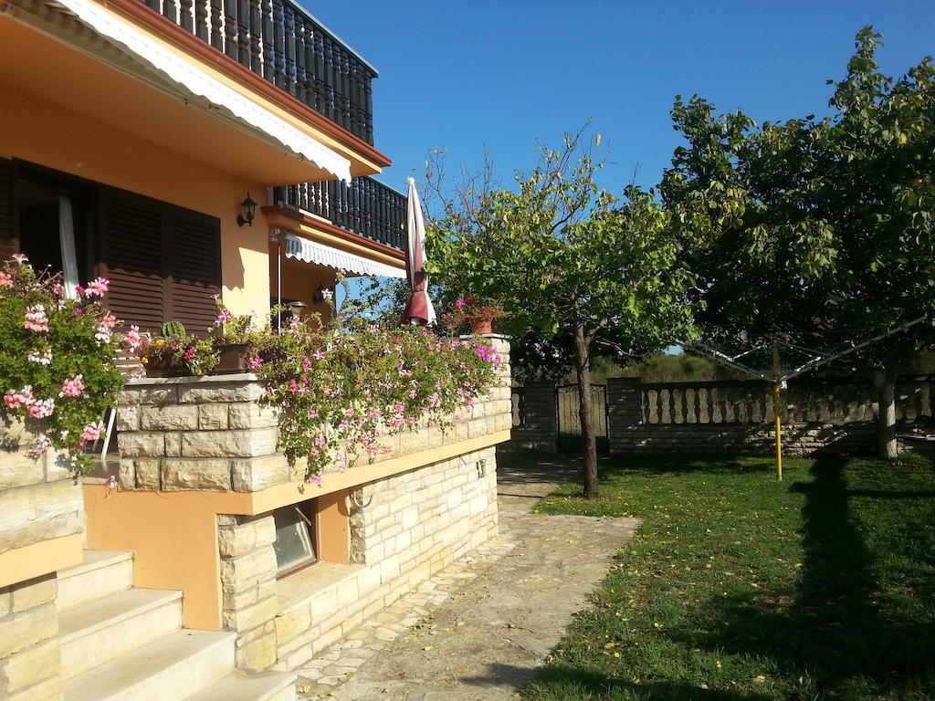 Apartments Santa Barbara Biograd Na Moru Dış mekan fotoğraf