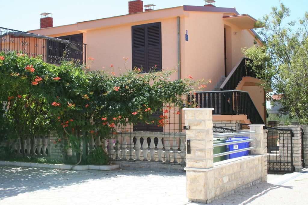 Apartments Santa Barbara Biograd Na Moru Dış mekan fotoğraf