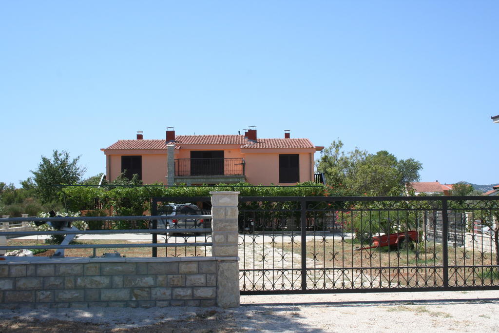 Apartments Santa Barbara Biograd Na Moru Dış mekan fotoğraf