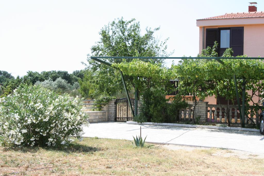 Apartments Santa Barbara Biograd Na Moru Dış mekan fotoğraf