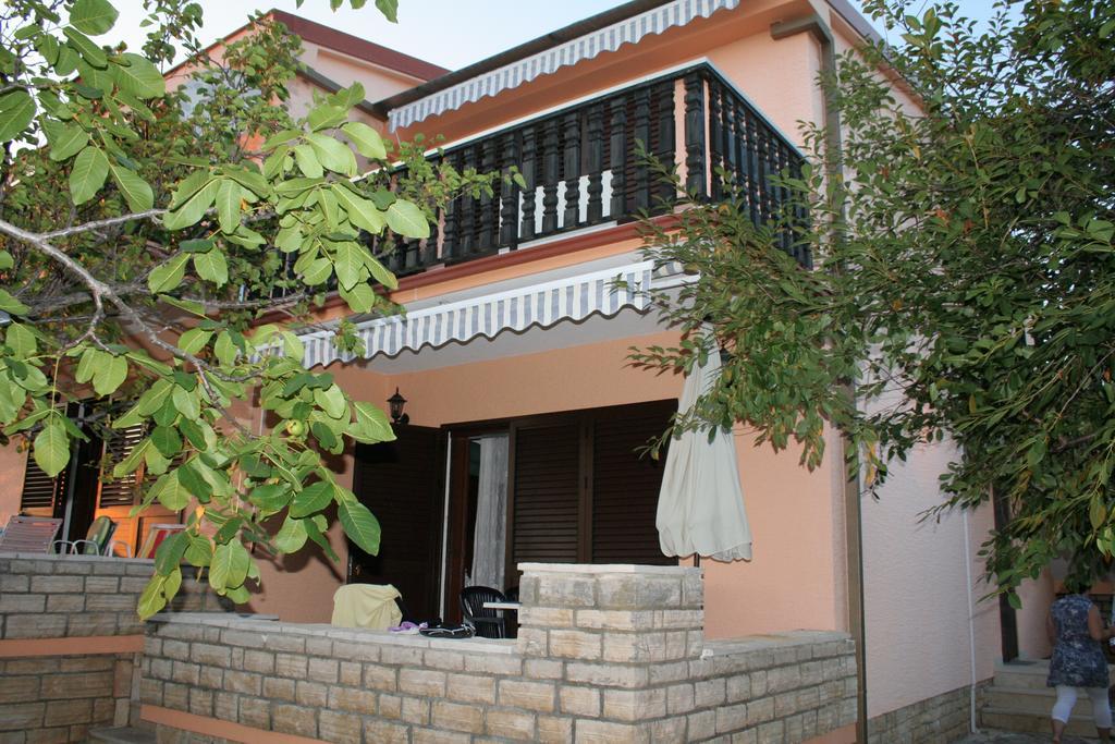 Apartments Santa Barbara Biograd Na Moru Dış mekan fotoğraf